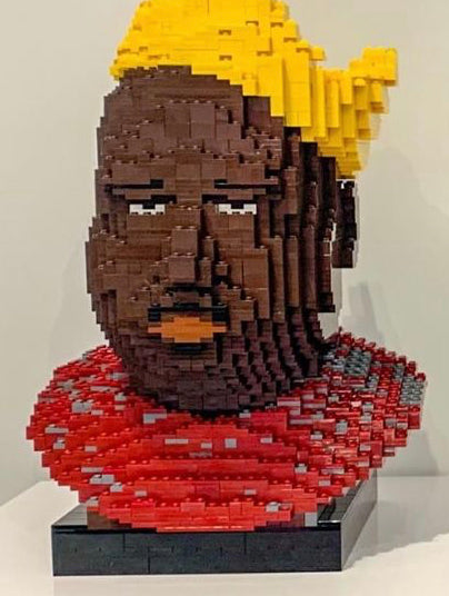 BIGGIE BUST lego